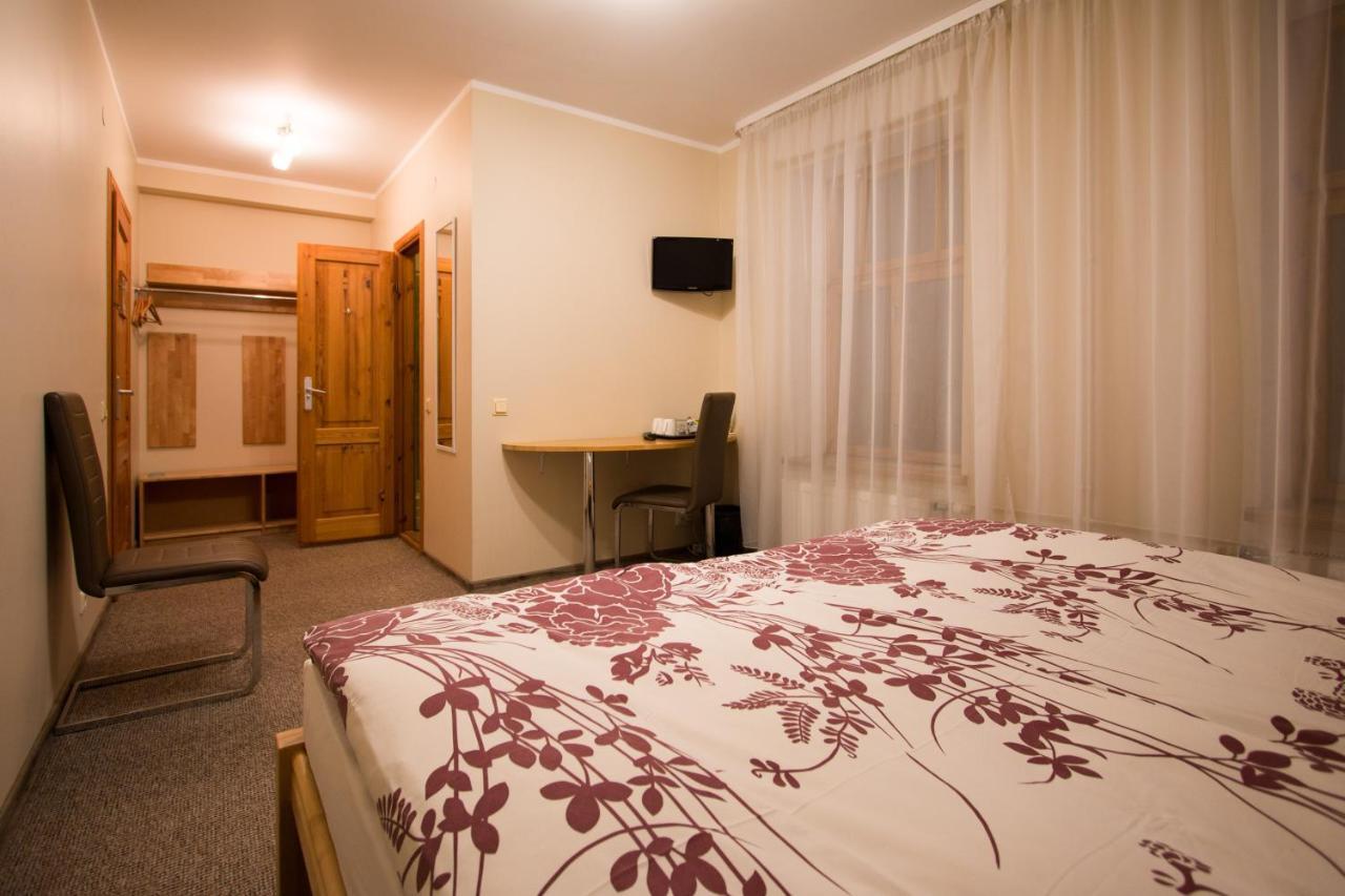 Hotel Katrina سيسيس المظهر الخارجي الصورة